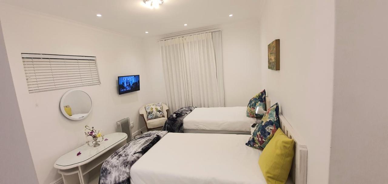 Villa Parisienne Modern Guest House Cape Town Exterior photo